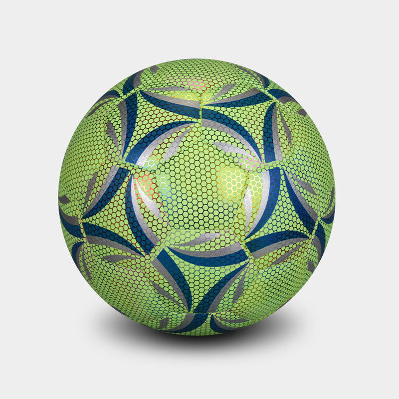 Bringen Sie Ihre Fähigkeiten zum Leuchten: Strahlender Fußball-Übungsball