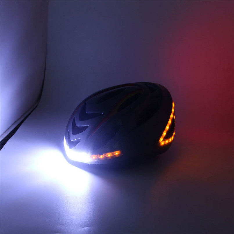 Smart Flash Helmet: Be Safe, Be Seen!