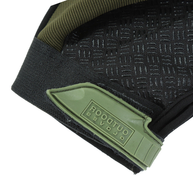 Unleash Adventure: Tactical Camouflage Gloves