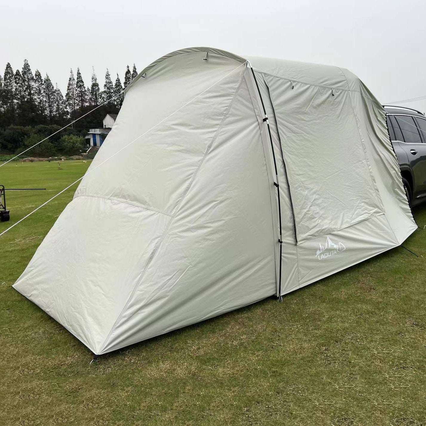 Ultimate Adventure Roof Tent: Sun & Rain Shield