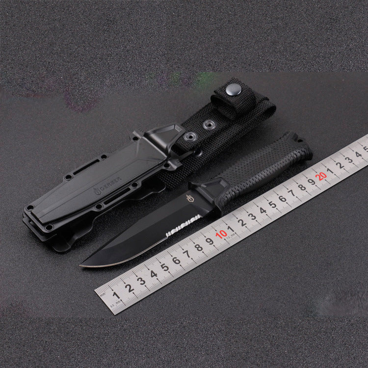 Ultimate Adventure Survival Knife