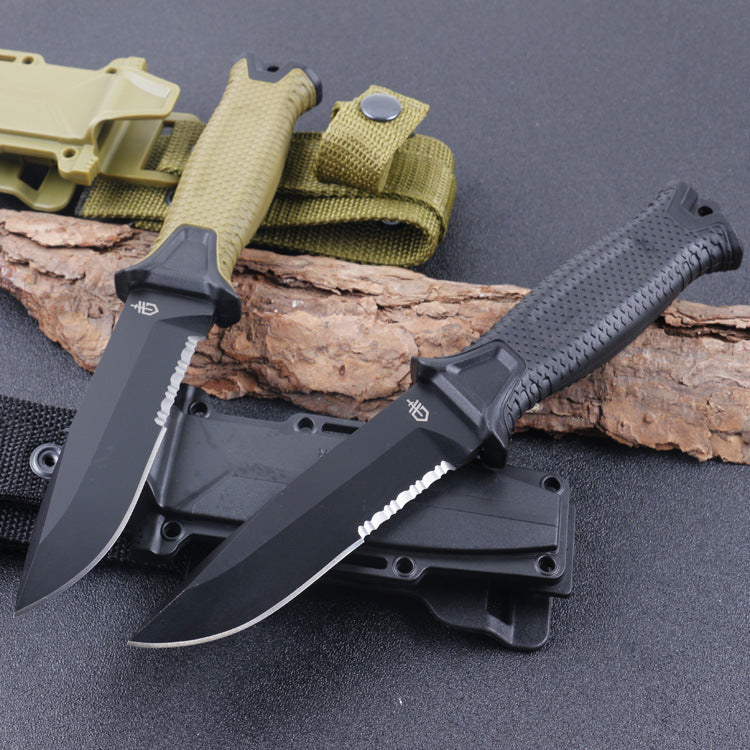 Ultimate Adventure Survival Knife