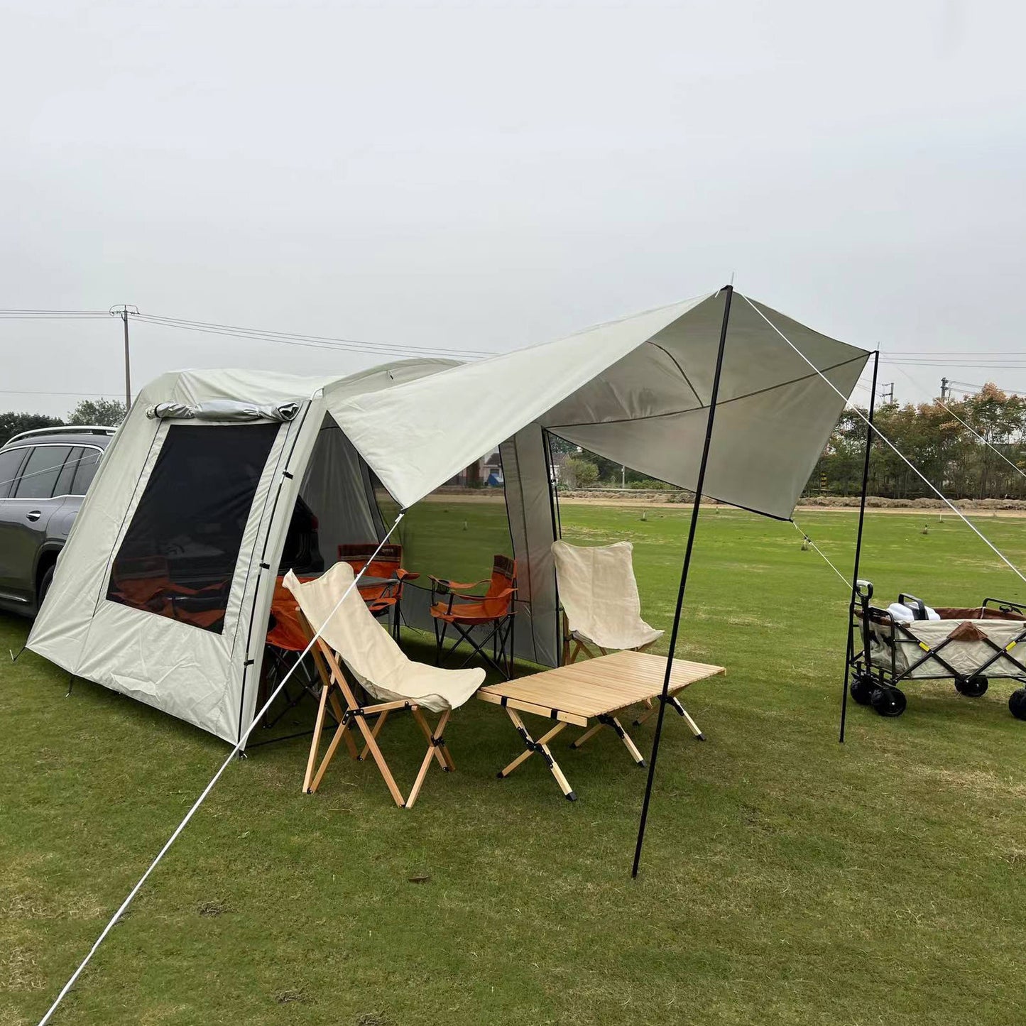 Ultimate Adventure Roof Tent: Sun & Rain Shield