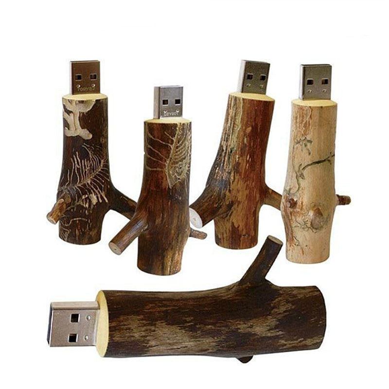 Unlock Adventure: Wood USB Stick – Nature's Charm