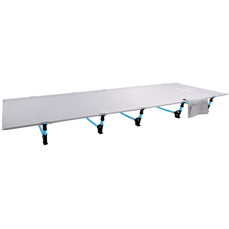 Cama de camping portátil lista para la aventura