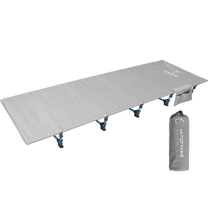 Cama de camping portátil lista para la aventura
