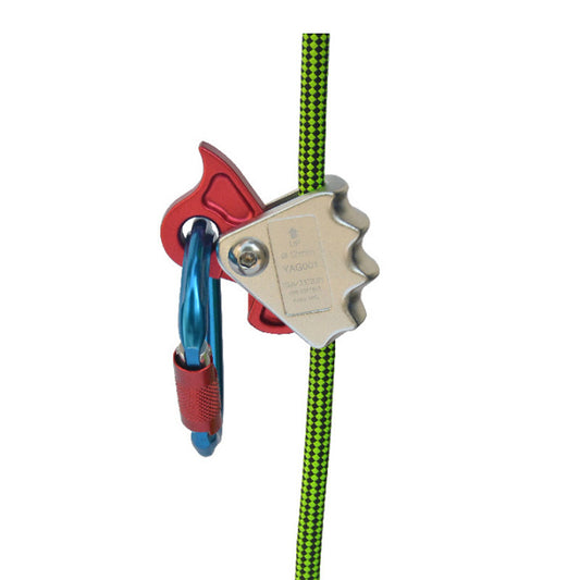 Conquer Peaks: Durable Rope Grab
