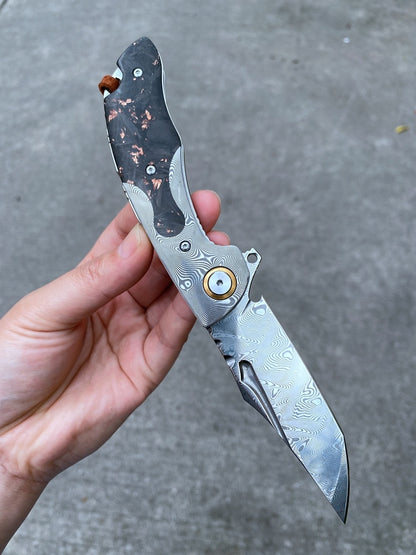 Invincible Outdoor Adventure Knife - High Hardness