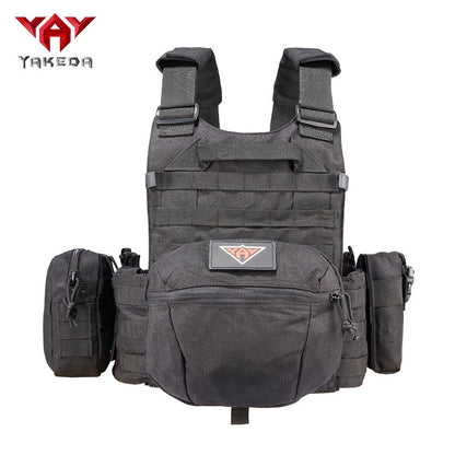 Unleash Adventure Vest: Durable & Dynamic